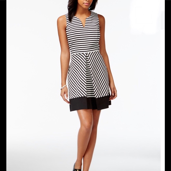 Maison Jules Dresses & Skirts - Maison Jules Black White Stripe Print Sheath Dress
